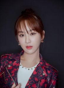 杨紫丸子头图片,青春活力，美得让人心动